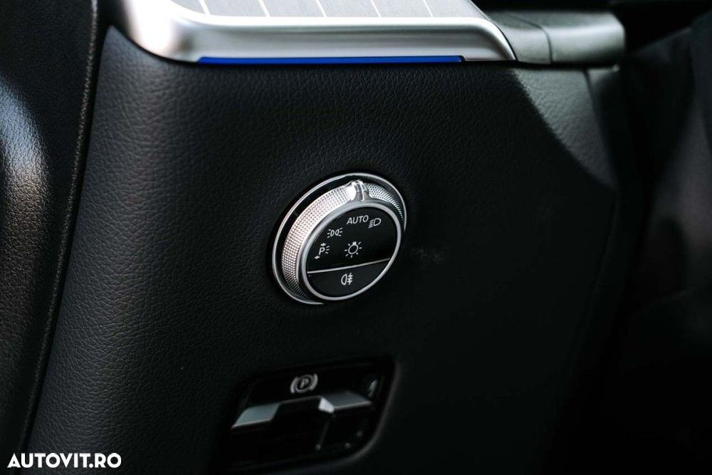 Mercedes-Benz GLC 300 e 4MATIC - 35