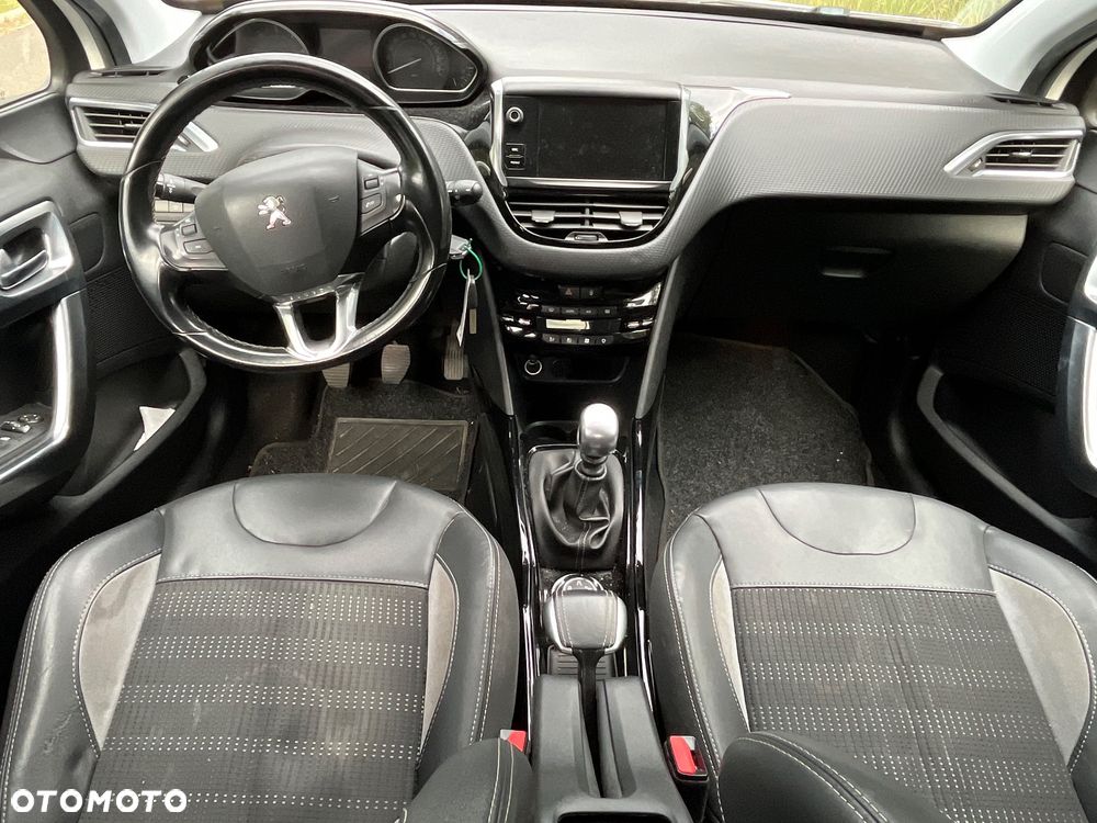 Peugeot 2008 1.6 BlueHDi Allure - 9