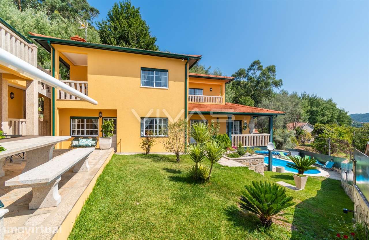 Moradia Individual T3 com Piscina em Duas Igrejas, Vila Verde - Grande imagem: 2/30