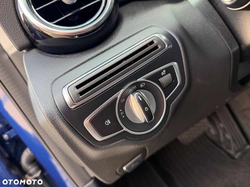 Mercedes-Benz Klasa C 180 (BlueEFFICIENCY) 7G-TRONIC Avantgarde - 21