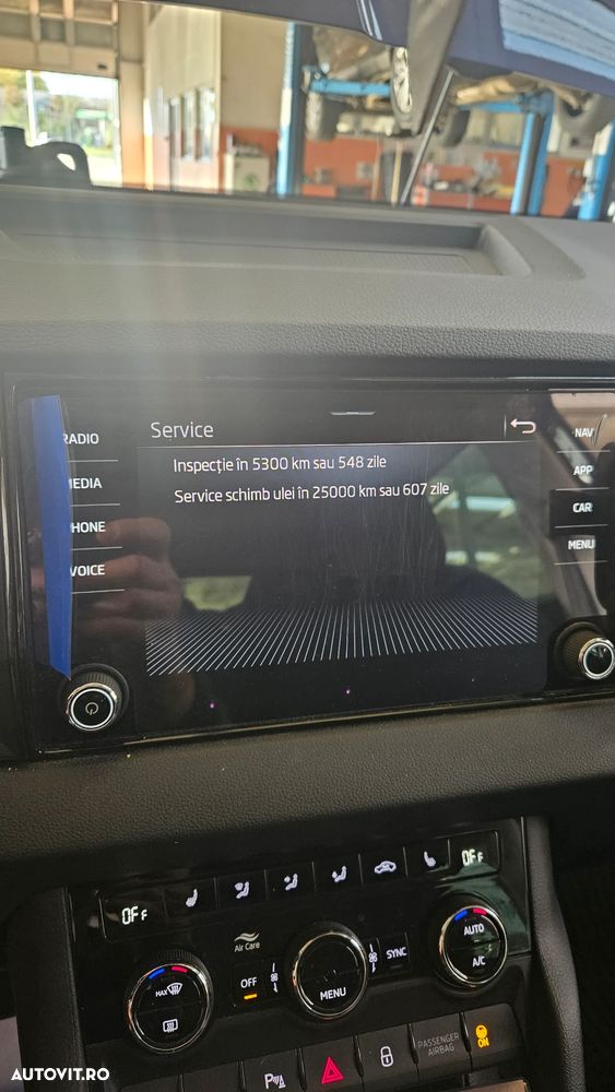 Volkswagen Passat 2.0 TDI DSG Comfortline - 14