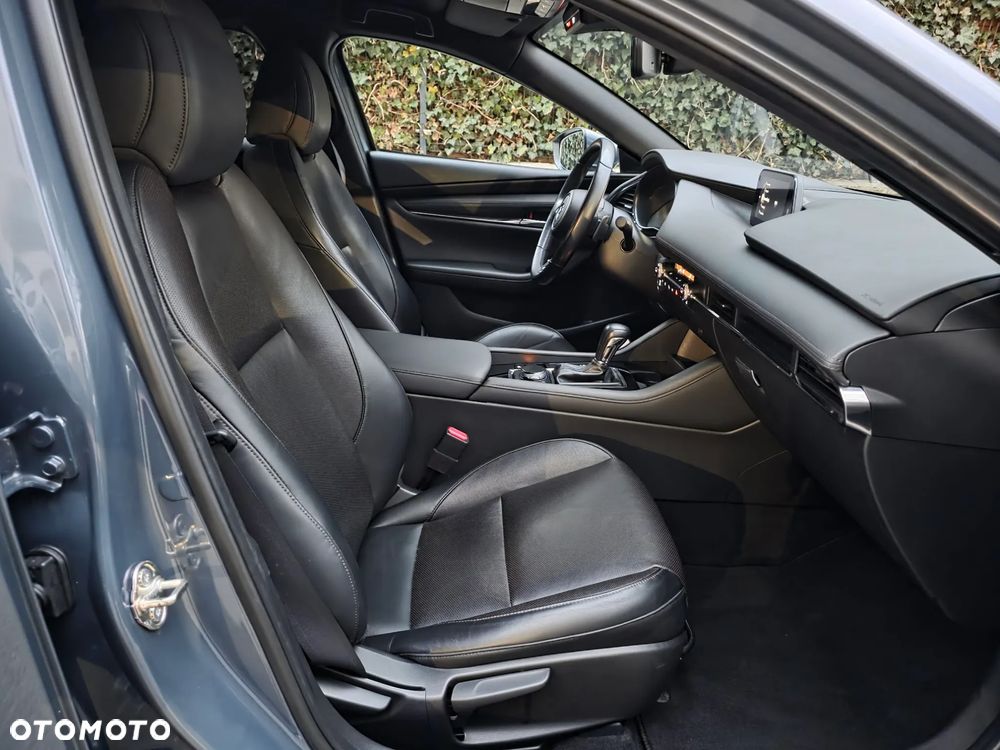 Mazda 3 2.0 mHEV Hikari - 14