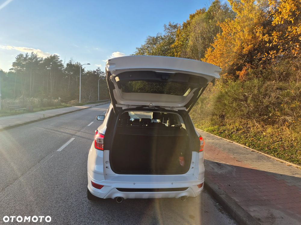 Ford Kuga Vignale 2.0 TDCi FWD - 17