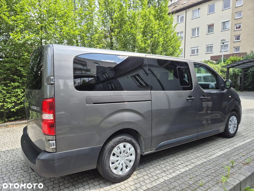 Toyota ProAce Kombi 2.0 D-4D Long 2,8t - 2