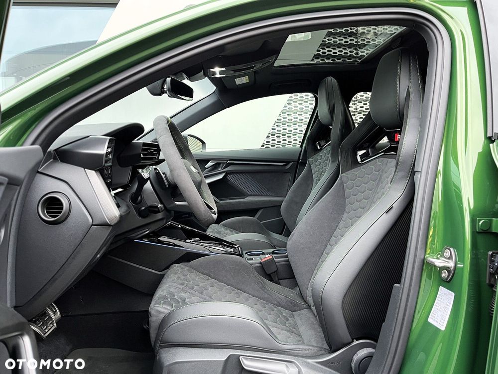 Audi RS3 Limousine - 4