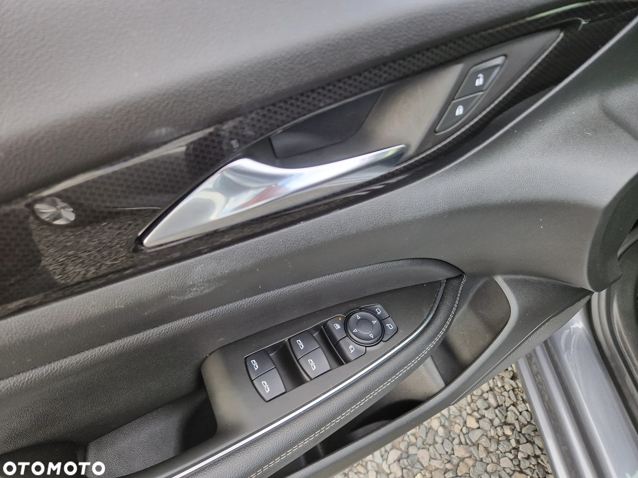 Opel Insignia 2.0 CDTI Ultimate S&S - 8
