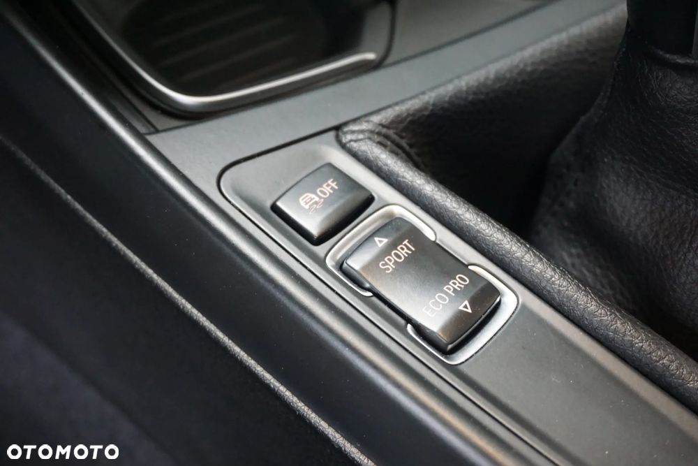 BMW Seria 1 120d Urban Line - 29