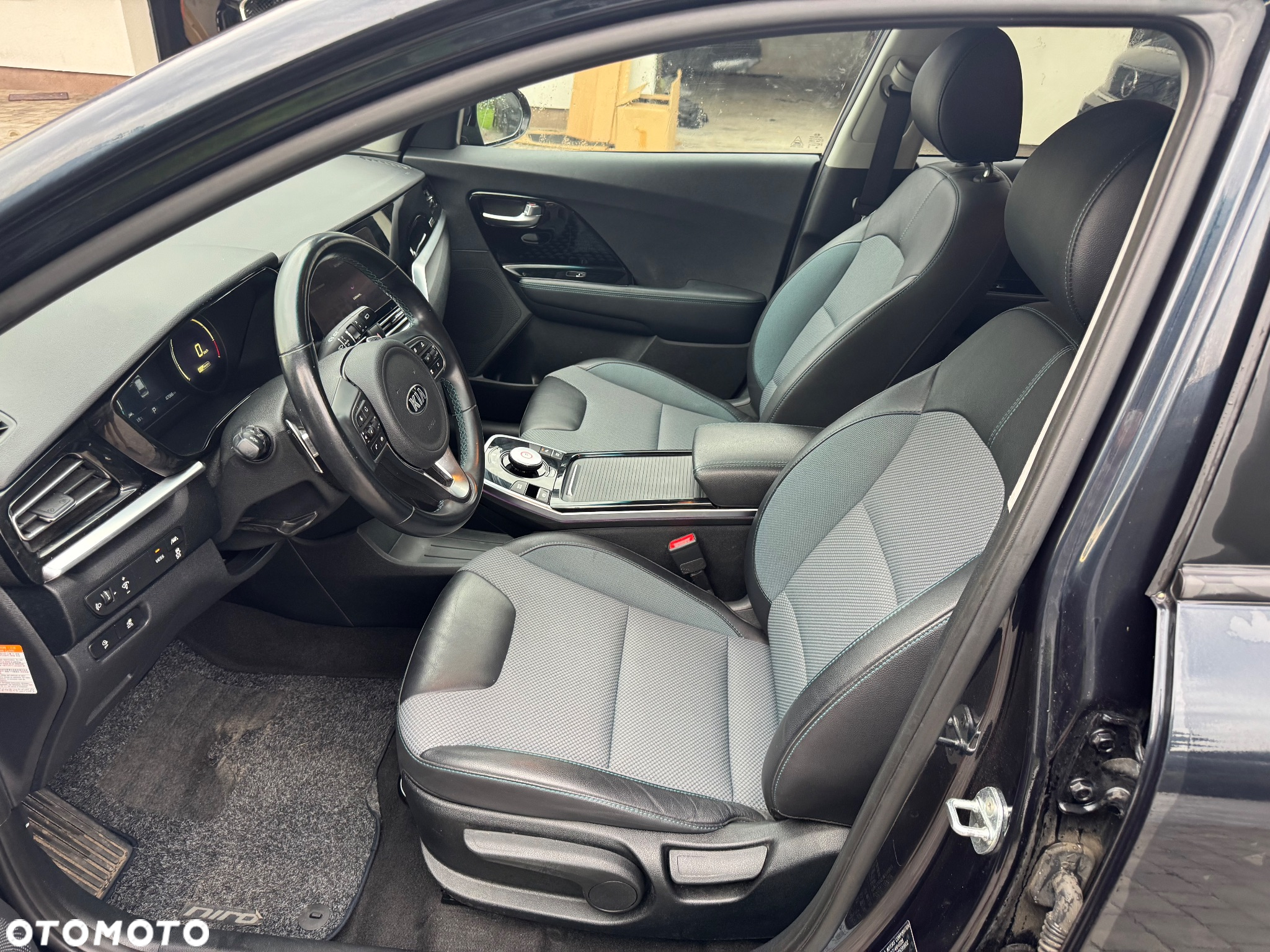 Kia Niro e-Niro 64kWh L - 6