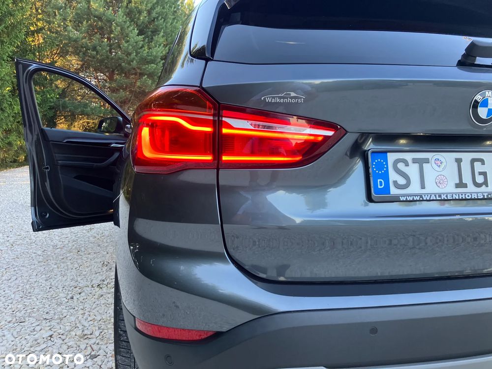 BMW X1 xDrive25d Sport Line - 40