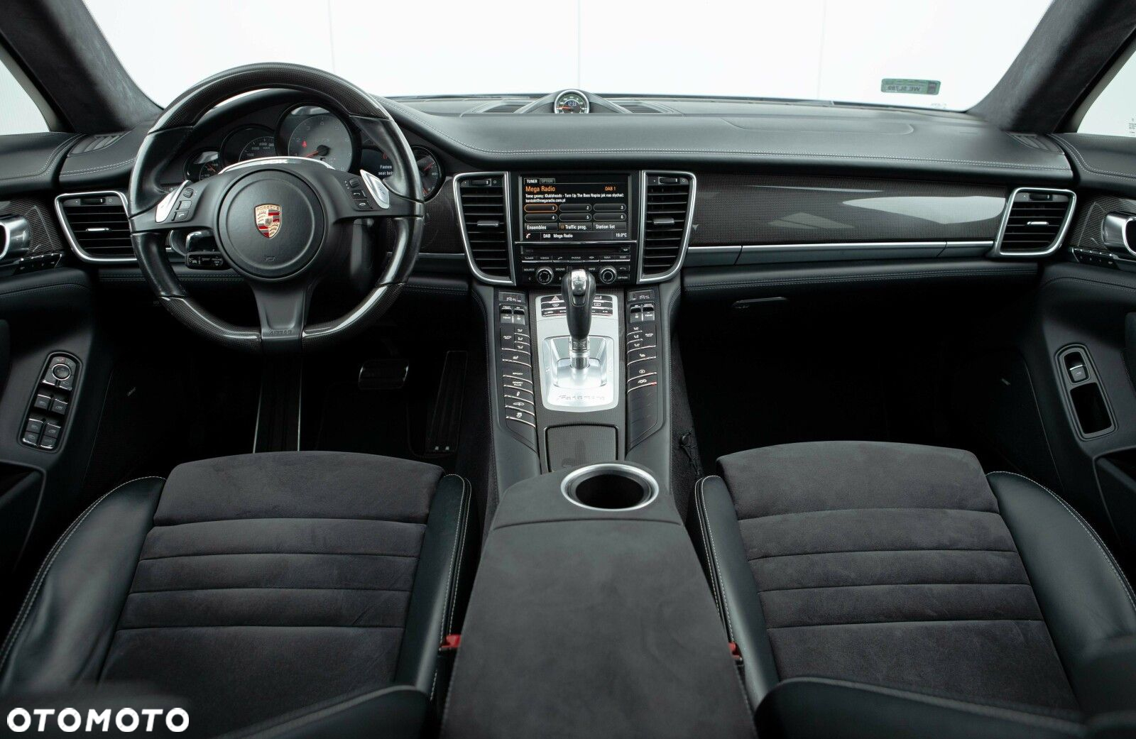 Porsche Panamera - 25