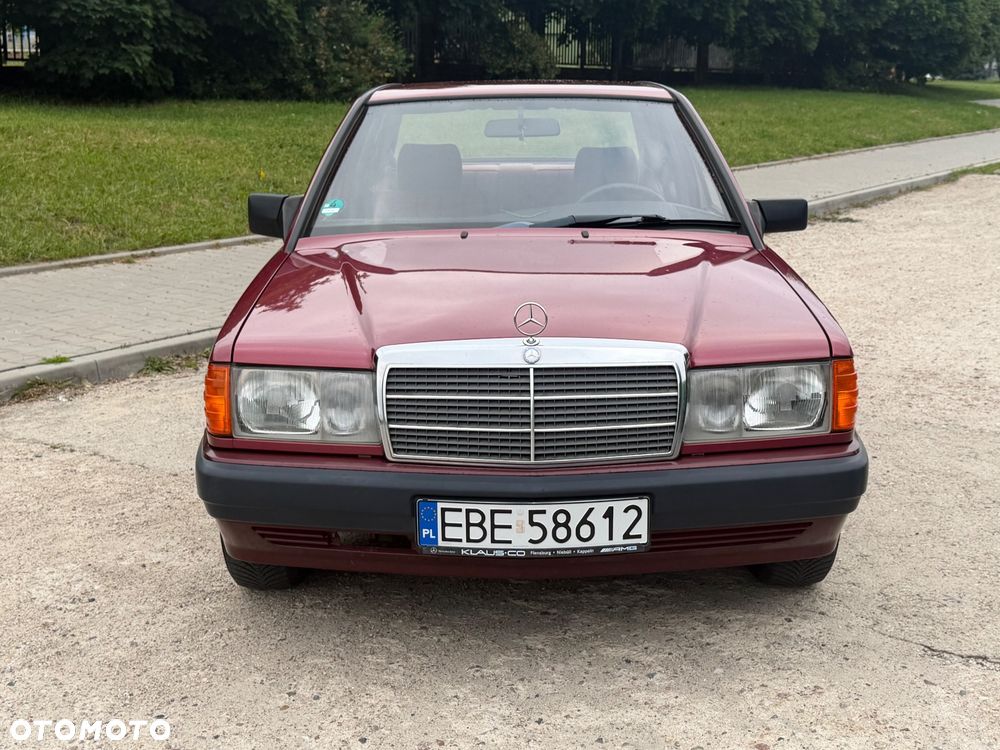 Mercedes-Benz W201 (190) - 2