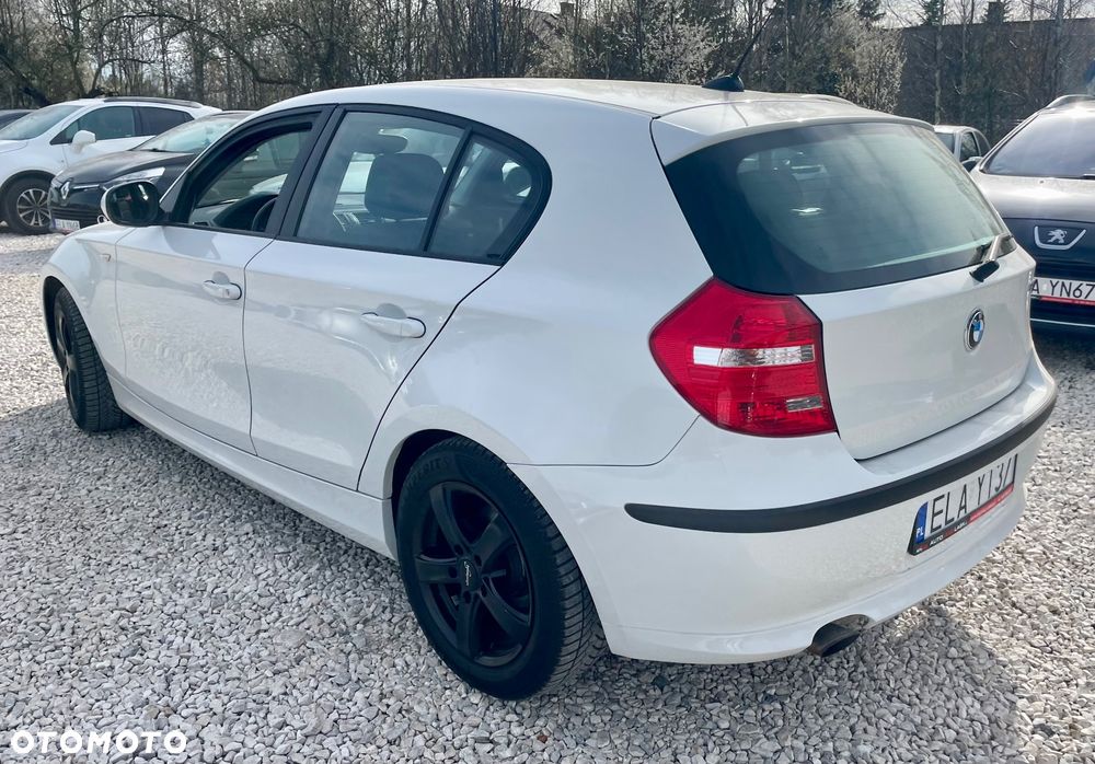 BMW Seria 1 - 15
