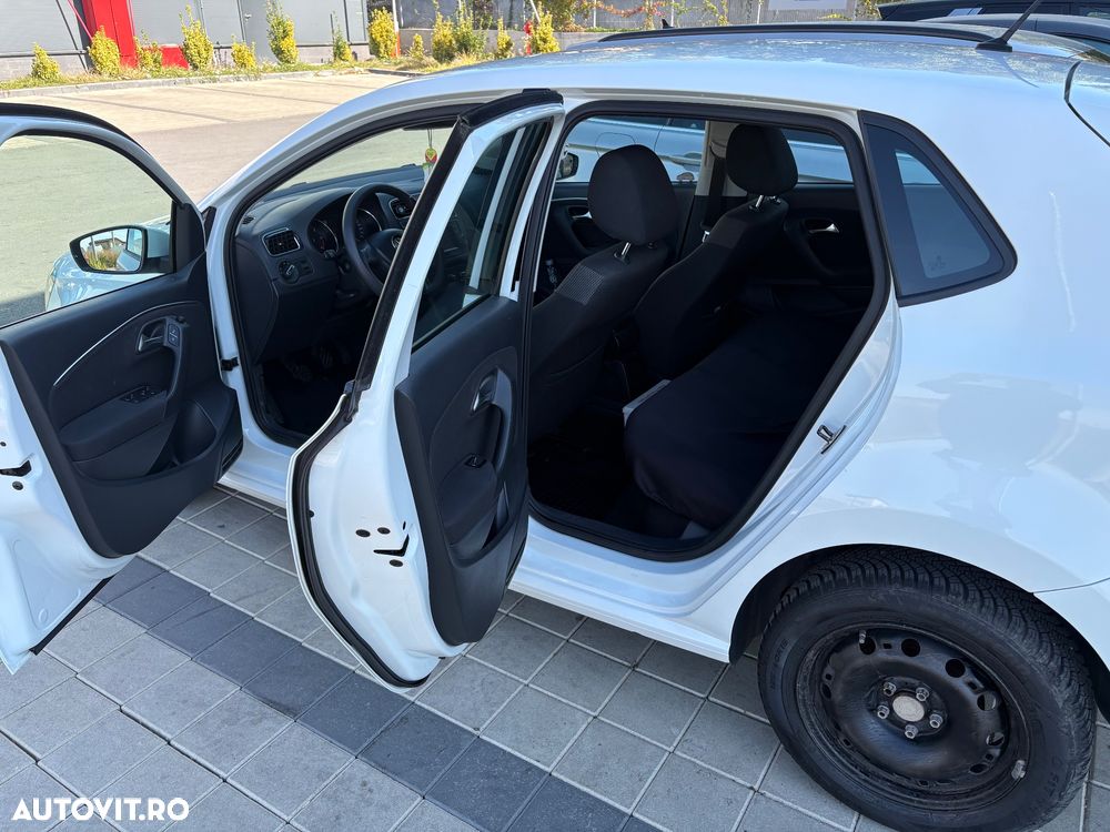 Volkswagen Polo 2017 photo 2