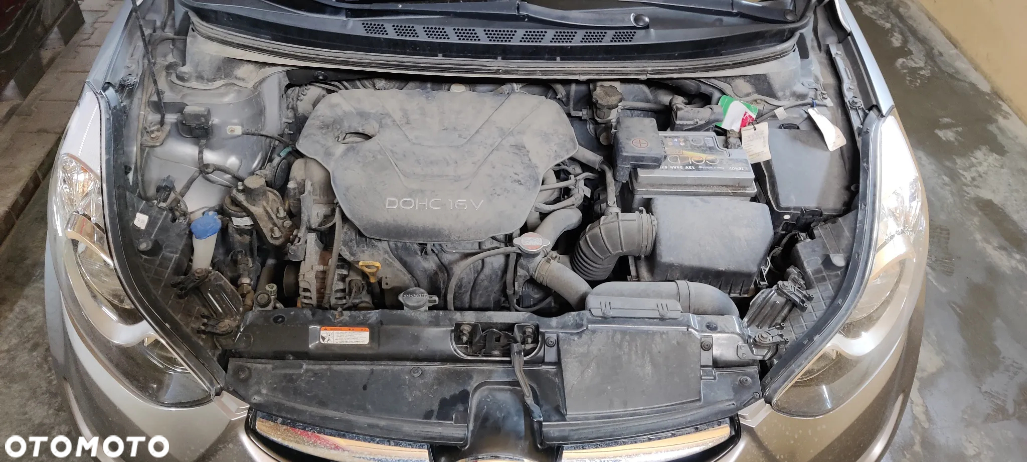 Hyundai Elantra 1.6 Comfort - 20