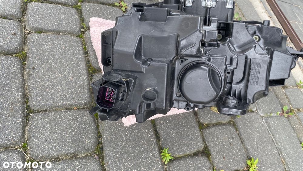 Lampa przód prawa Audi A3 8Y - 4