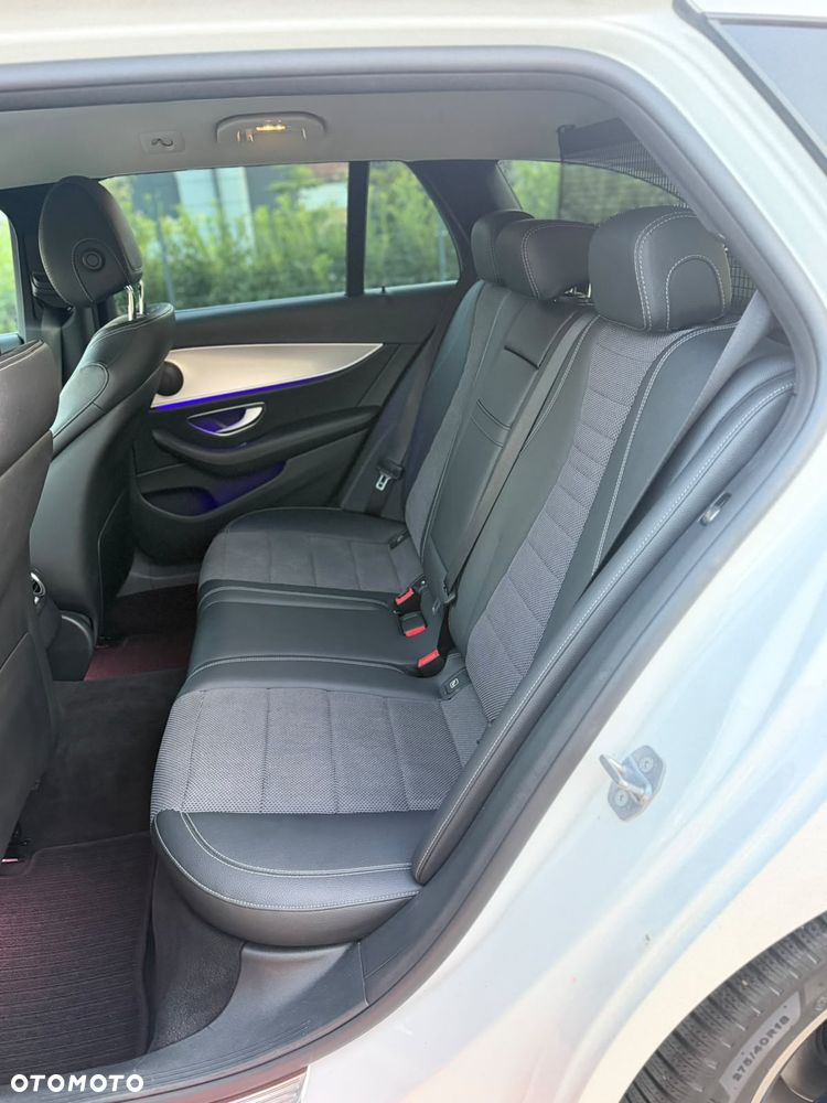 Mercedes-Benz Klasa E 220 d 9G-TRONIC Avantgarde - 27