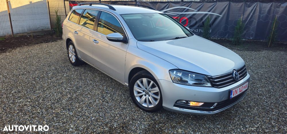Volkswagen Passat - 4