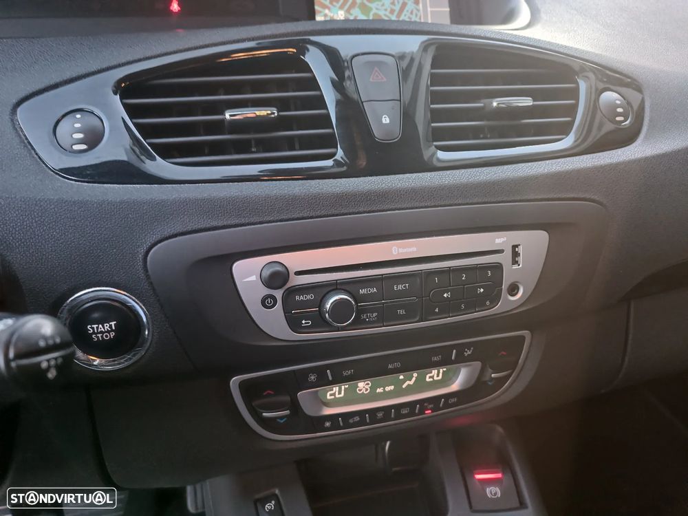 Renault Scénic 1.5 dCi Bose Edition SS - 19