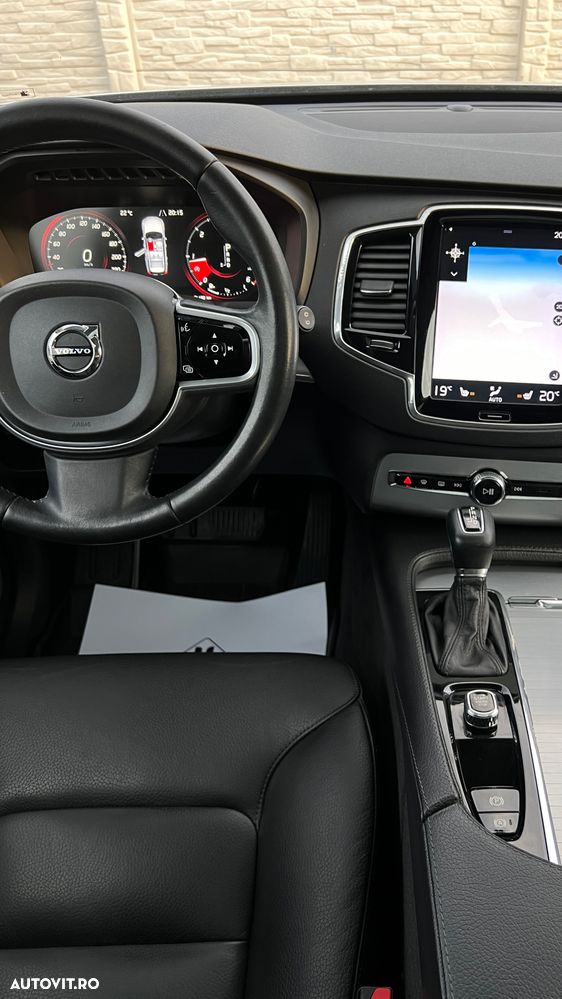 Volvo XC 90 D5 AWD Momentum - 16