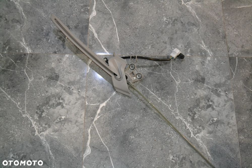 MERCEDES W212 KOMBI PROWADNICA ROLETY BAGAŻNIKA LEWA 2128202942 - 2