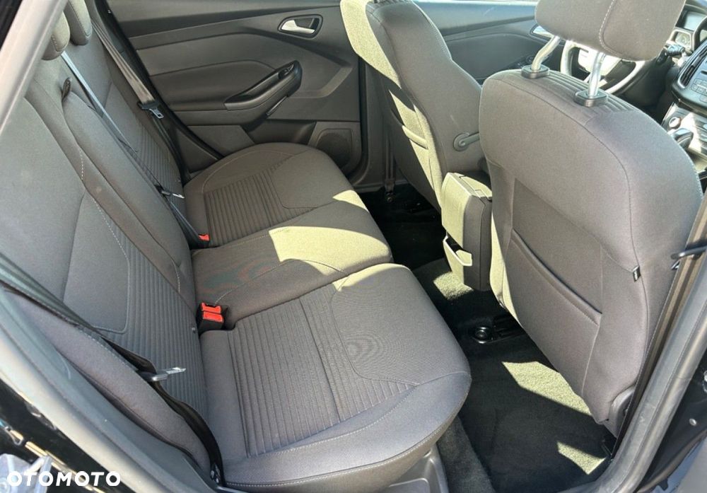 Ford Focus - 17