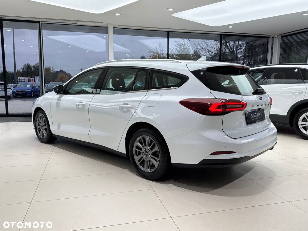 Ford Focus 1.0 EcoBoost Titanium - 3