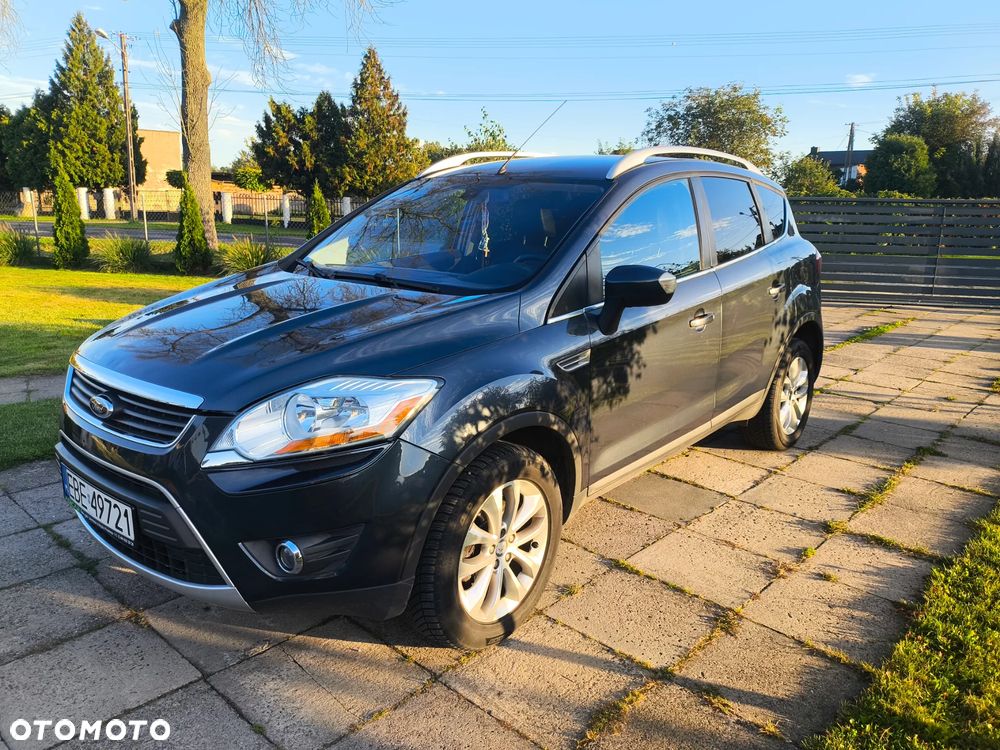Ford Kuga 2.5 4x4 Titanium - 4