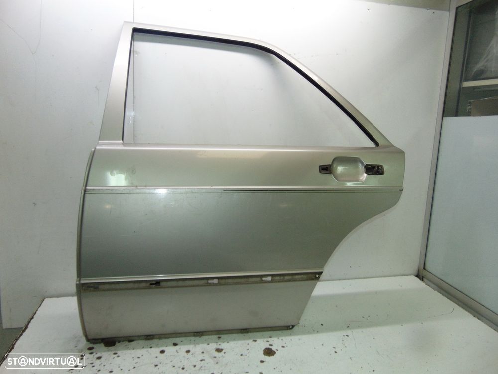 Mercedes w201/190 portas trás - 1