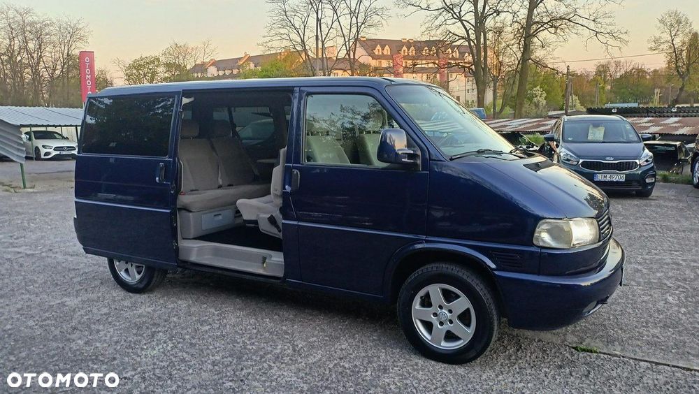 Volkswagen Multivan - 30