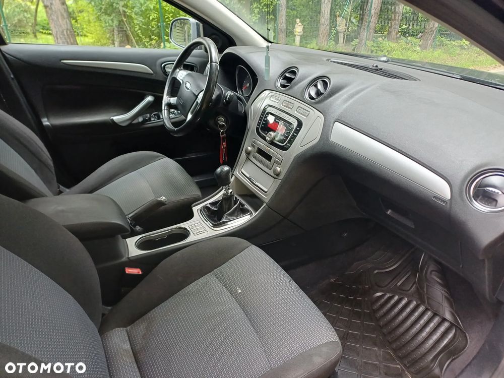 Ford Mondeo 2.0 TDCi Titanium - 12