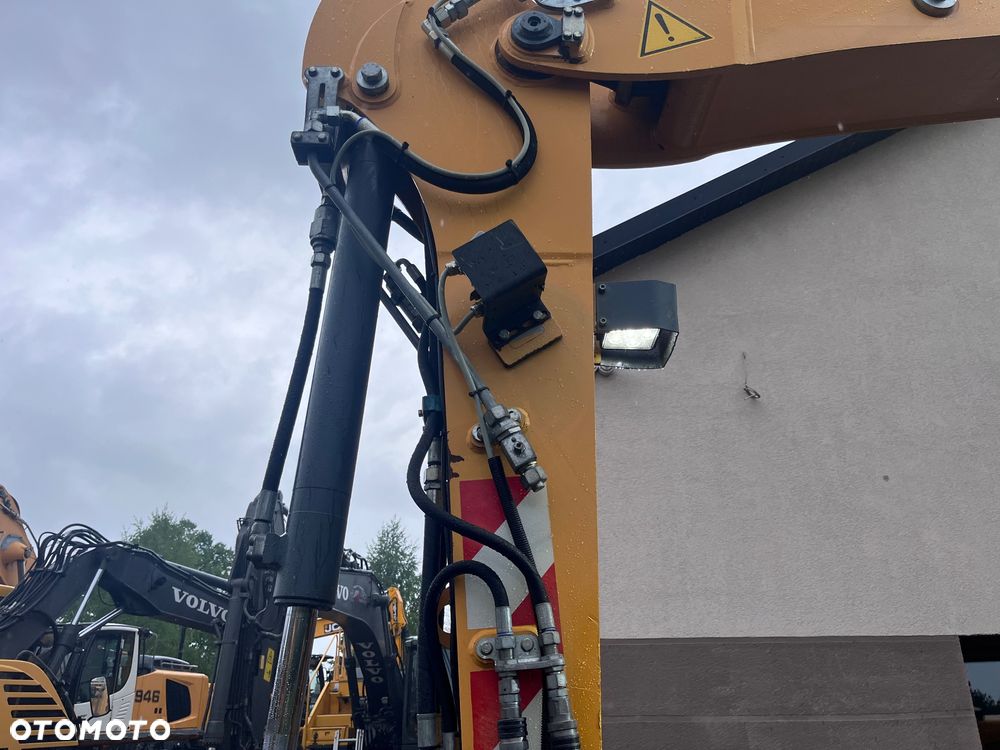 Liebherr A 910 Compact - 9