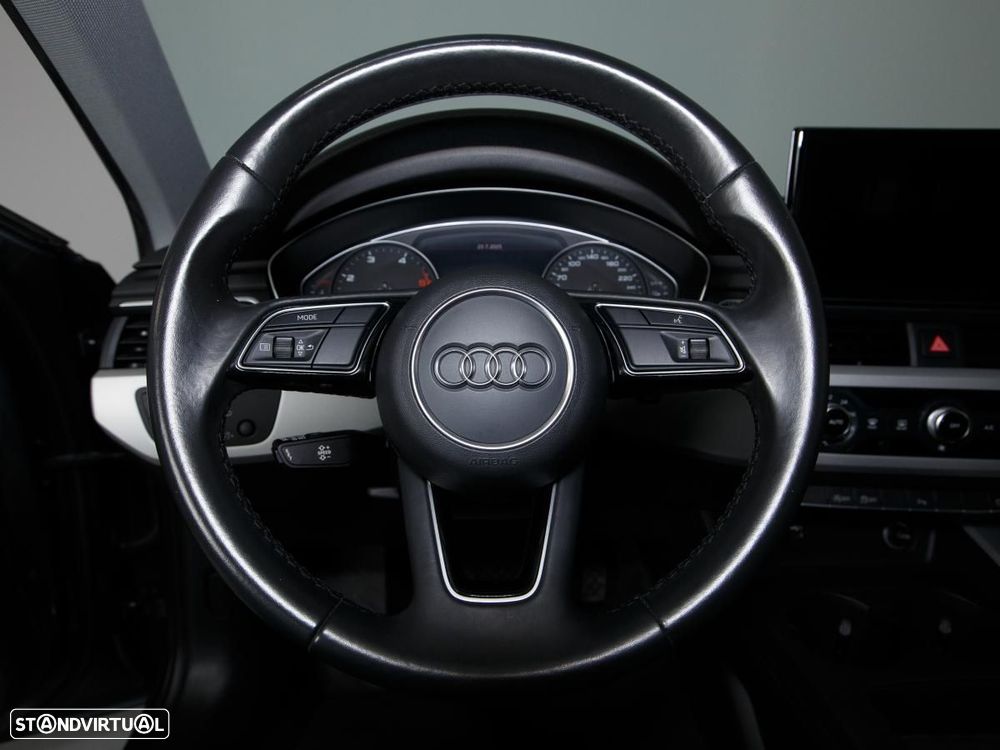 Audi A4 Avant 30 TDI S tronic - 14