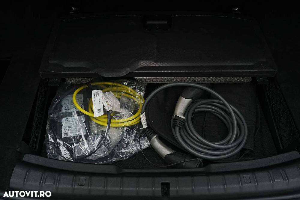 BMW Seria 5 520e AT PHEV - 40