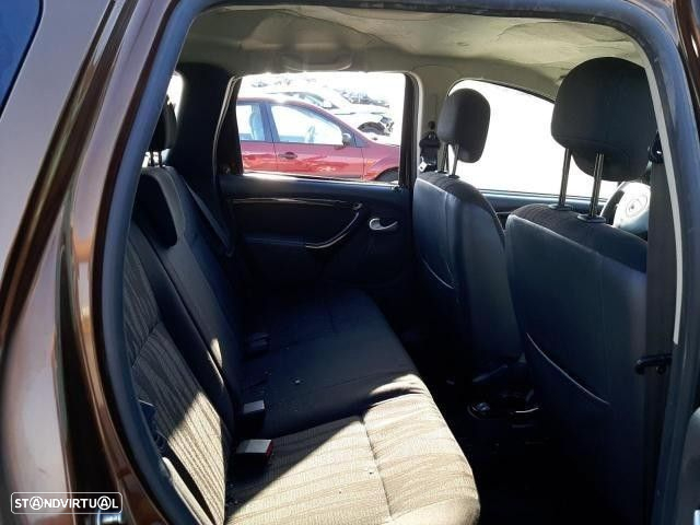 Peças Dacia Duster 1.6 I Laureate 4x2 2011 - 7