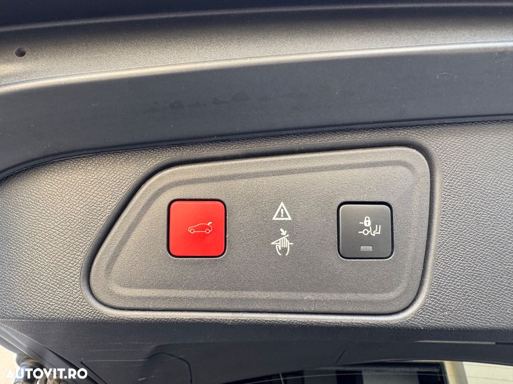 Peugeot 3008 1.5 BlueHDI S&S EAT8 Active - 15