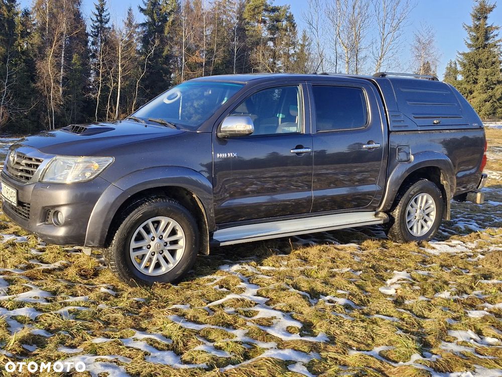 Toyota Hilux - 5