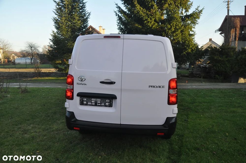 Toyota PROACE - 11