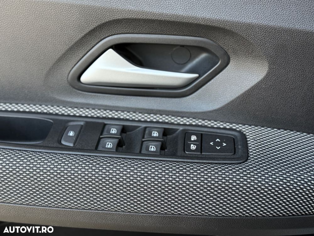 Dacia Logan TCe 90 MT6 Comfort - 12