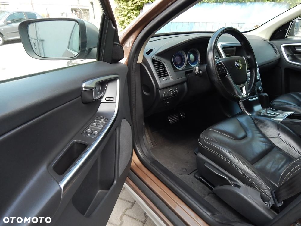 Volvo XC 60 - 11