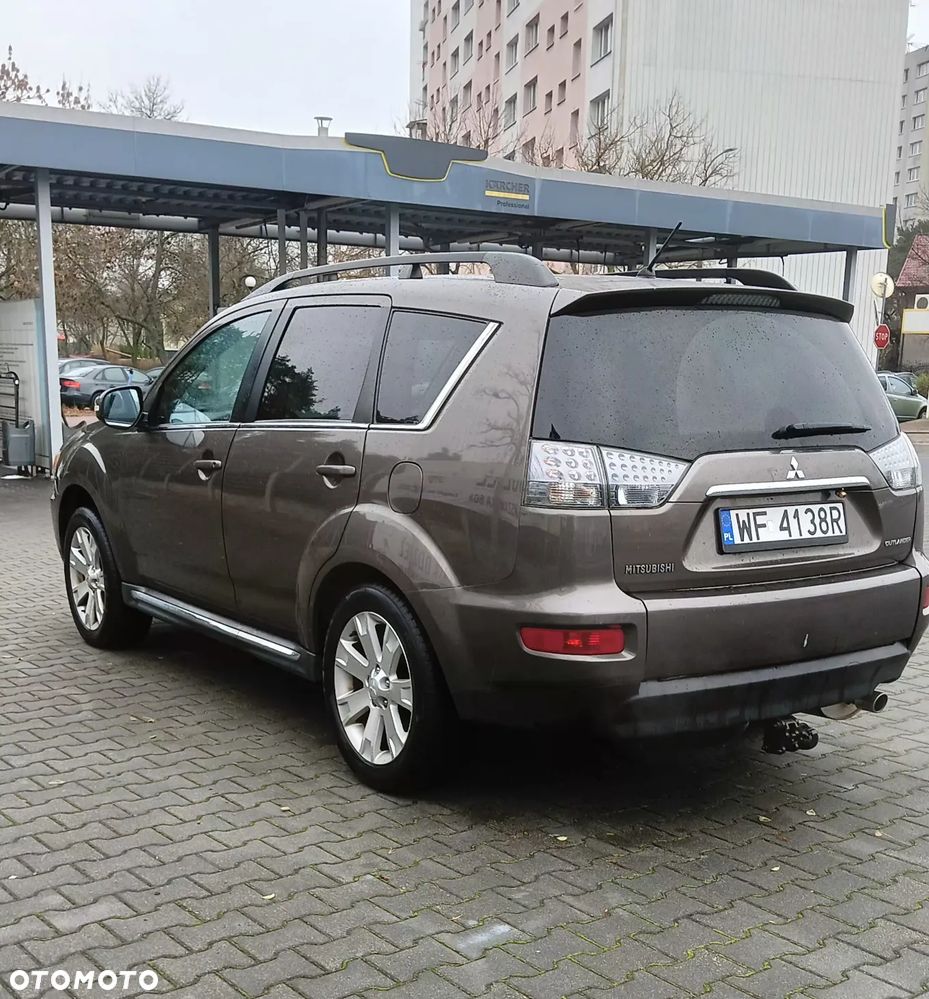 Mitsubishi Outlander 2.0 2WD CVT Invite - 5