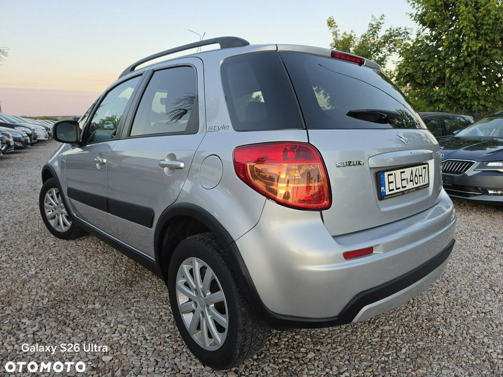 Suzuki SX4 - 10
