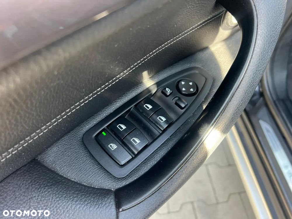 BMW X1 xDrive25e xLine - 20