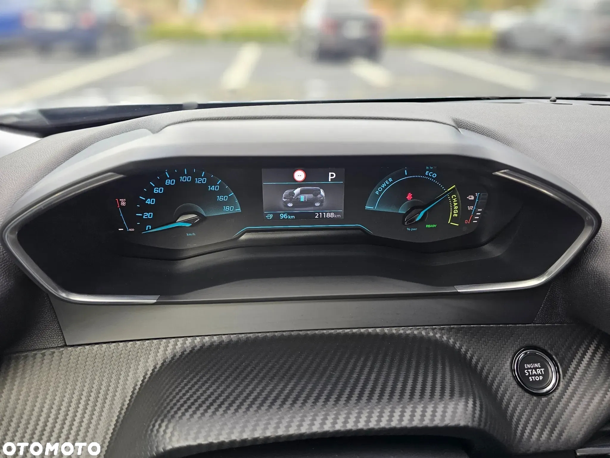 Peugeot 2008 e-2008 Allure Pack - 28