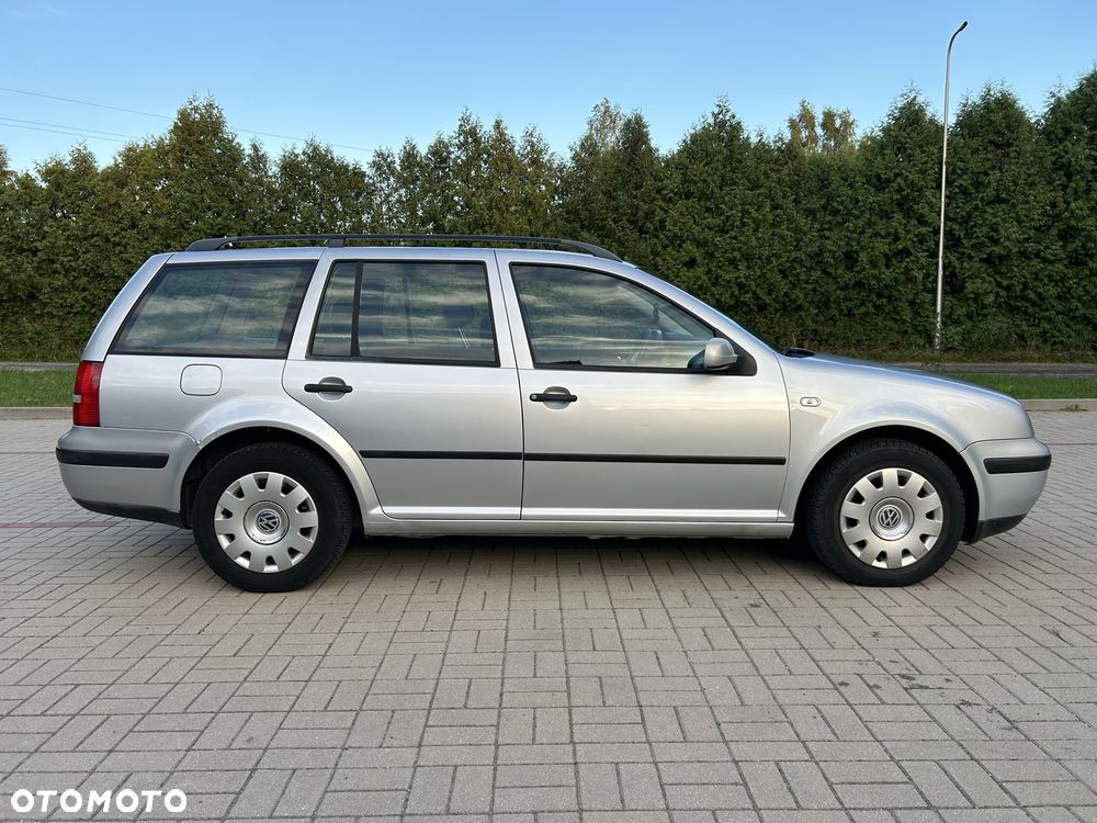 Volkswagen Golf - 5
