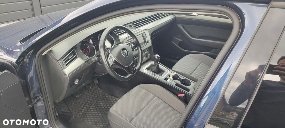 Volkswagen Passat 1.6 TDI (BlueMotion Technology) Comfortline - 7