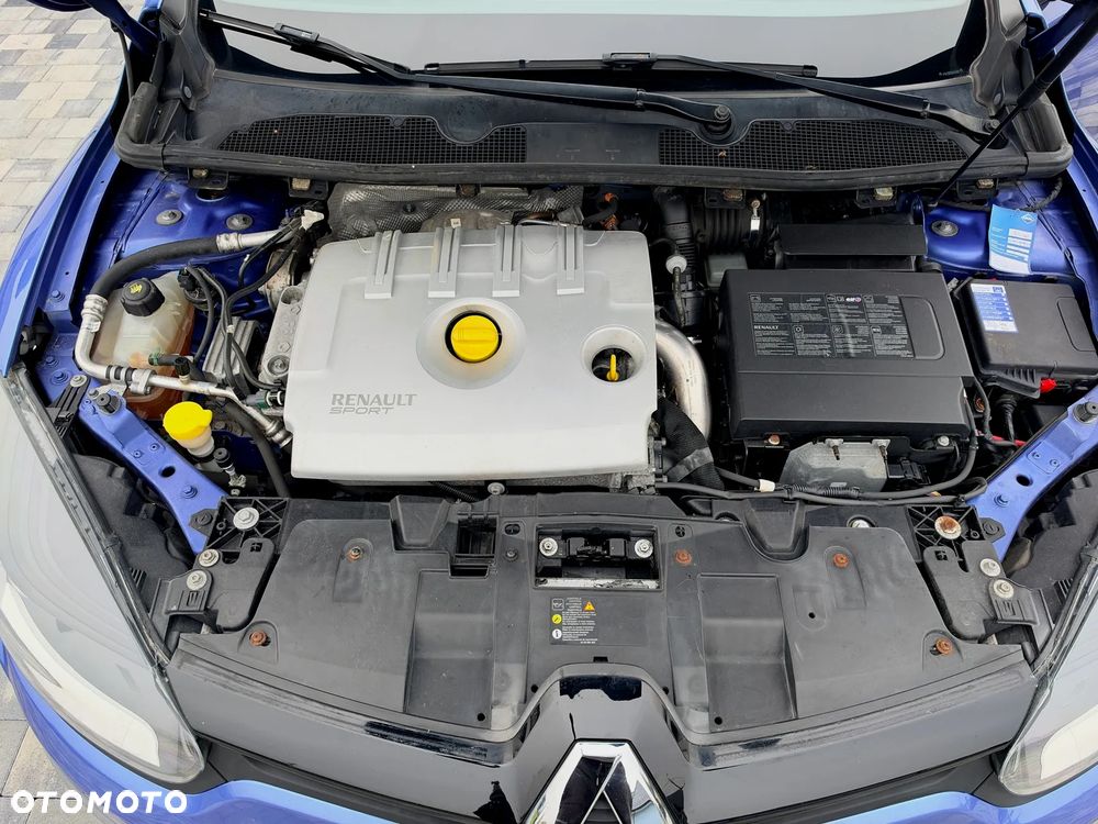 Renault Megane TCe 220 Start & Stop GT 220 - 32