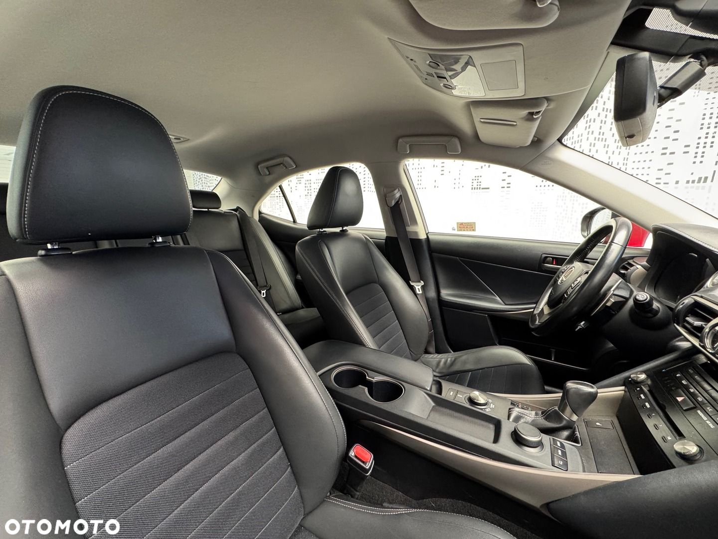 Lexus IS 200t Elegance - 9