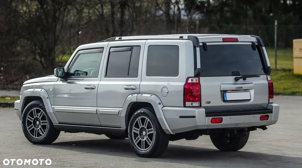 Jeep Commander 3.0 CRD Overland - 14