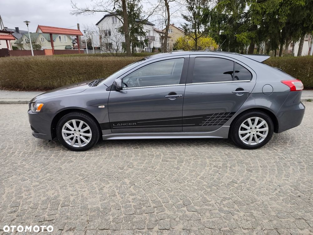 Mitsubishi Lancer 1.8 Intense - 2