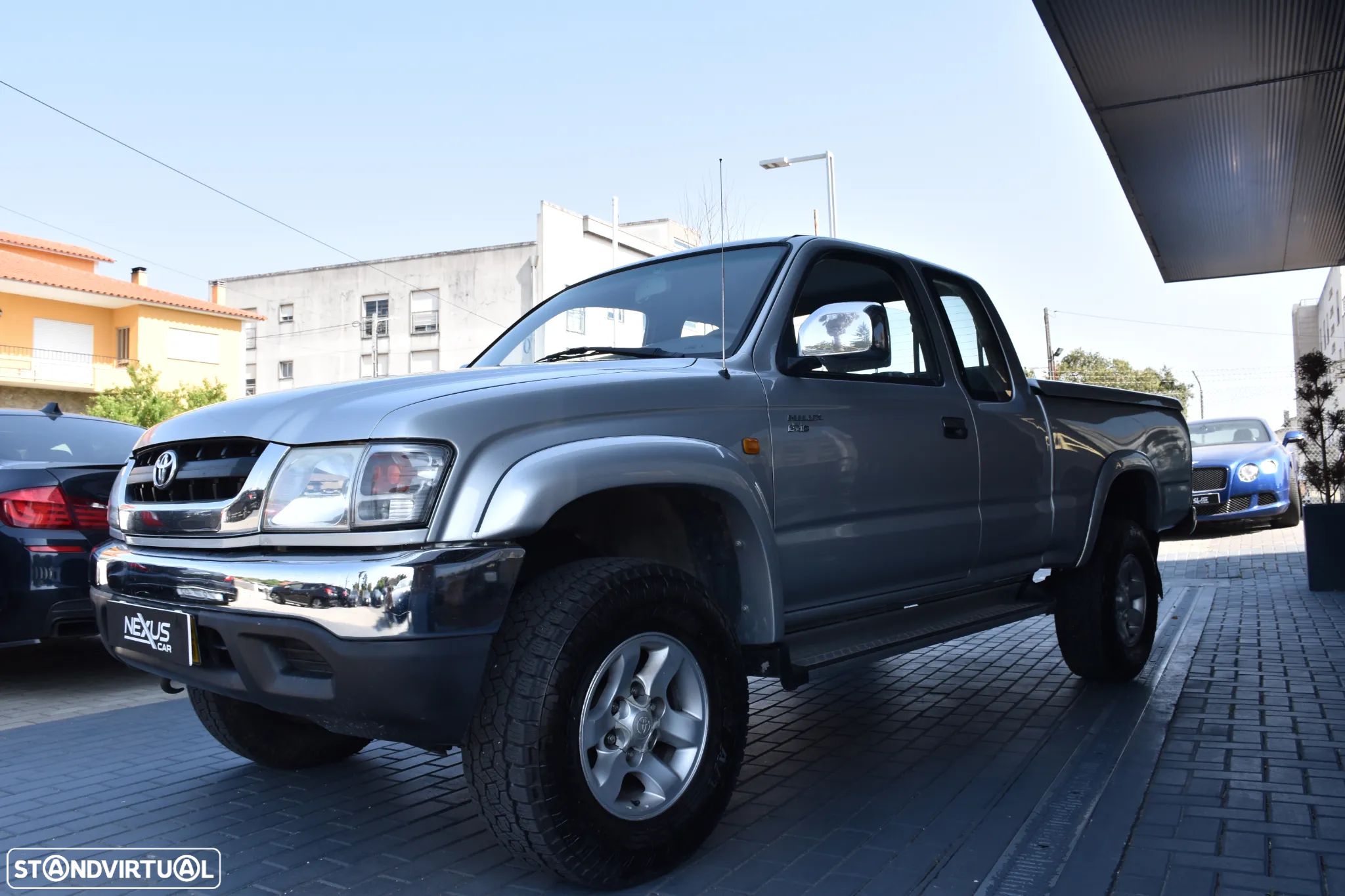Toyota Hilux - 1